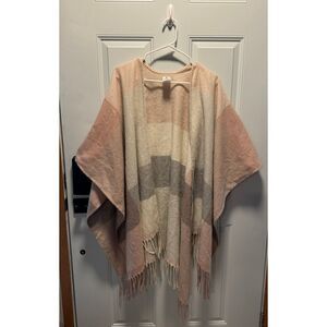 Women’s Woolrich Blanket Wrap‎ Aurora Plaid Pink Gray and Cream One Size
